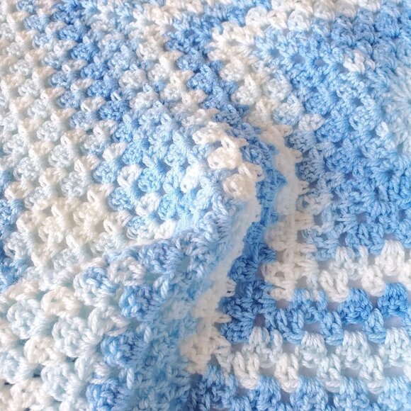 Crochet BABY BLANKET AFGHAN Granny Square 29"x 29" Blue White Girl Boy Girl - Picture 5 of 13